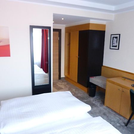 Hotel Roshop Barnstorf Bagian luar foto