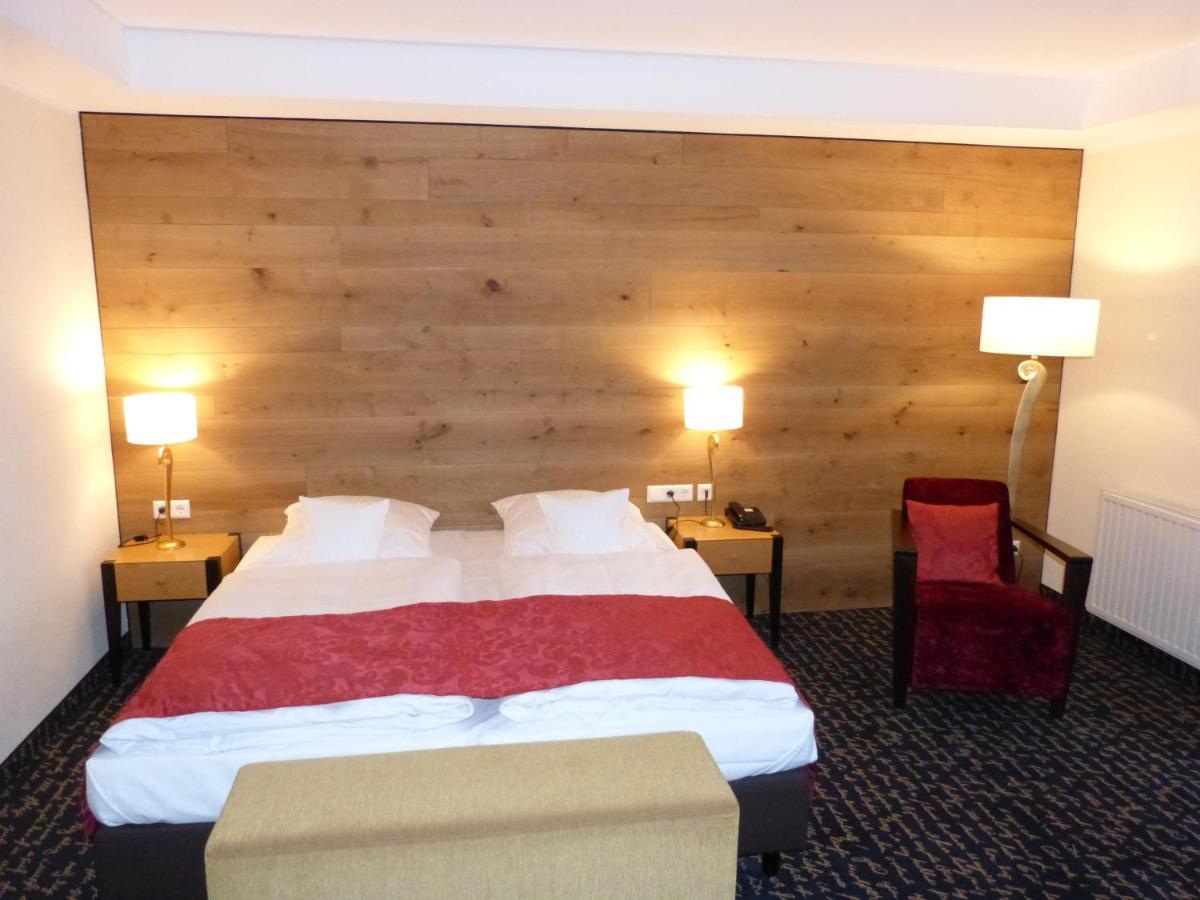 Hotel Roshop Barnstorf Bagian luar foto