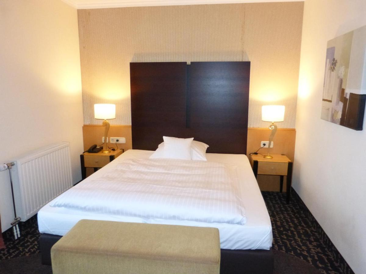Hotel Roshop Barnstorf Bagian luar foto