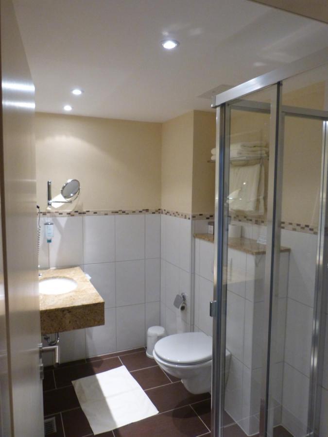 Hotel Roshop Barnstorf Bagian luar foto