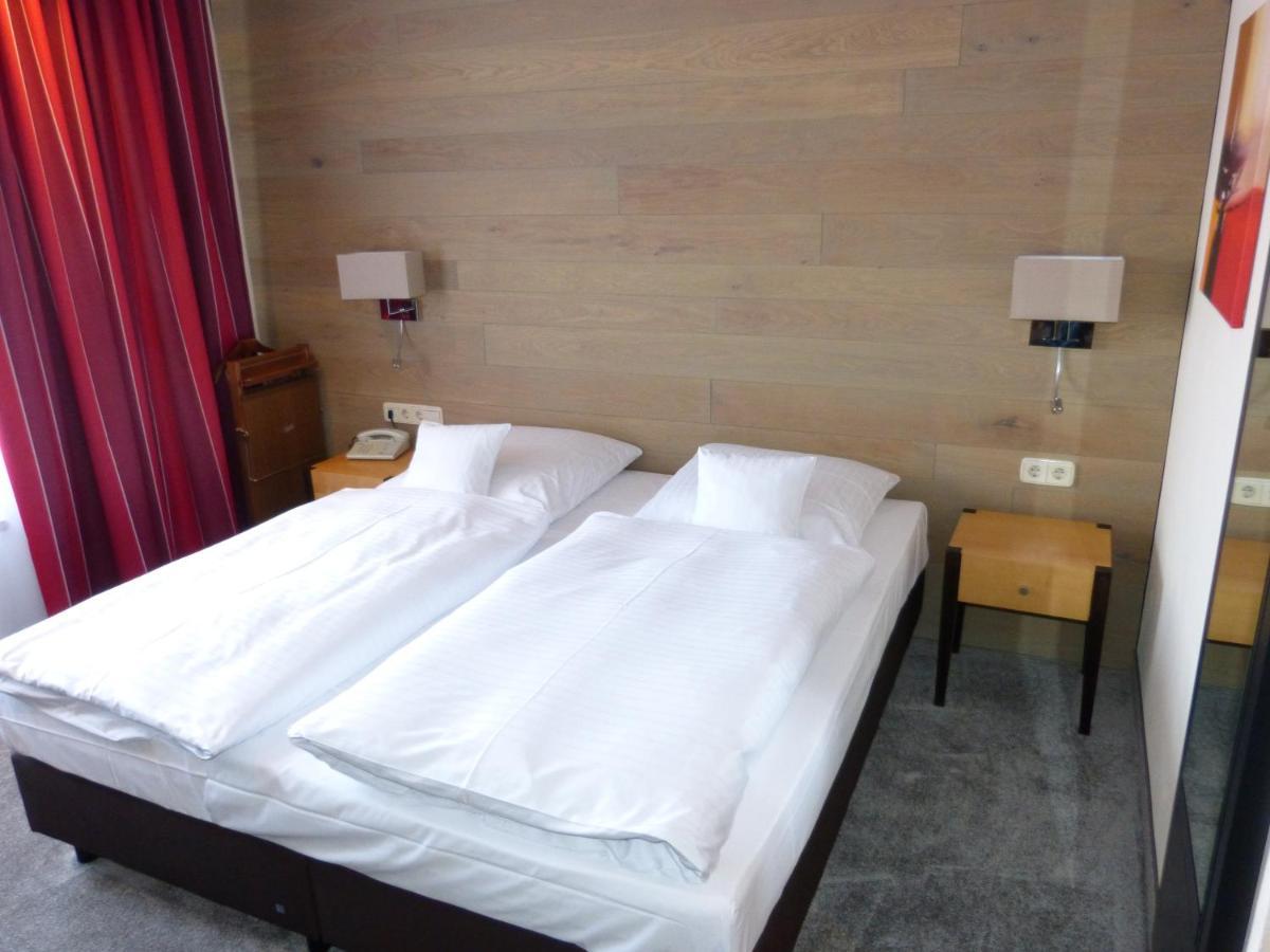 Hotel Roshop Barnstorf Bagian luar foto